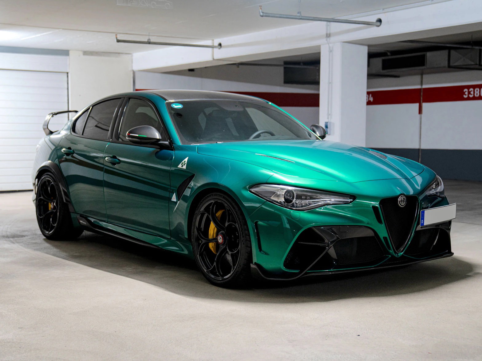 ソリド ALFAROMEO GIULIA GTAm Here's A Chance To Own An Almost-New Alfa Romeo Giulia GTA